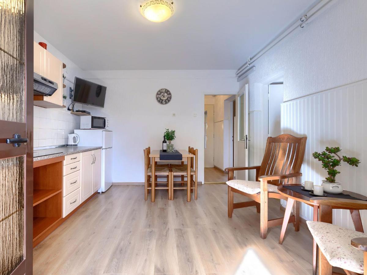 Apartment Zrinka-2 By Interhome Porec Esterno foto