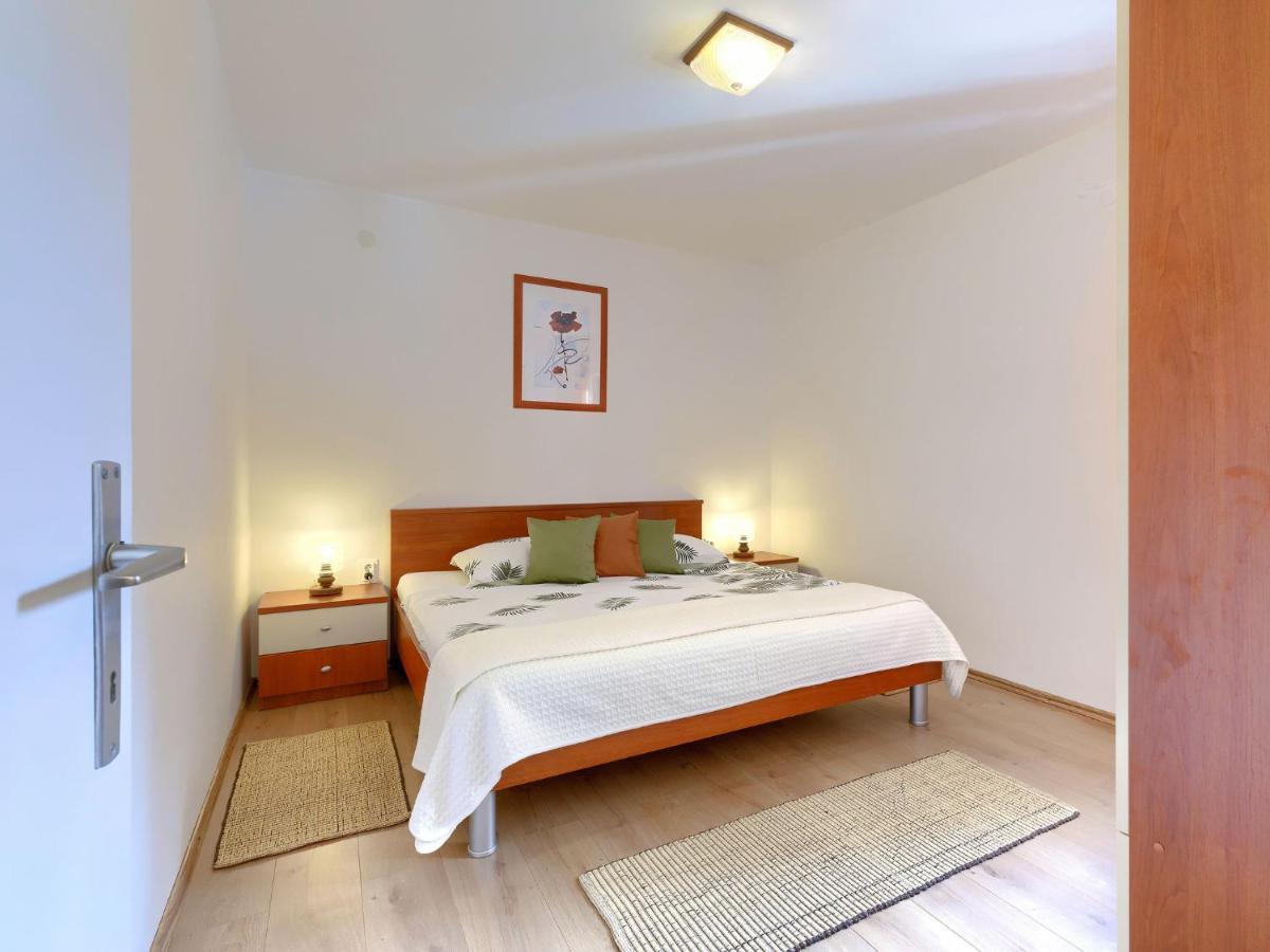 Apartment Zrinka-2 By Interhome Porec Esterno foto